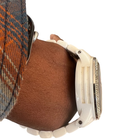 MICHAEL KORS ceramic case and bracelet, rhinestone Bezold face, watch White - Picture 3 of 8